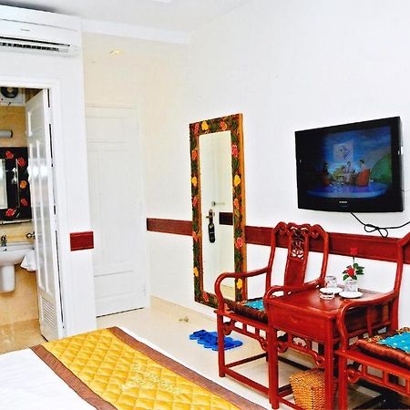 הו צ'י מין סיטי Hoang Thanh Thuy Airport Hotel 1 - Gan Am Thuc Dem Cho Hoang Hoa Tham מראה חיצוני תמונה