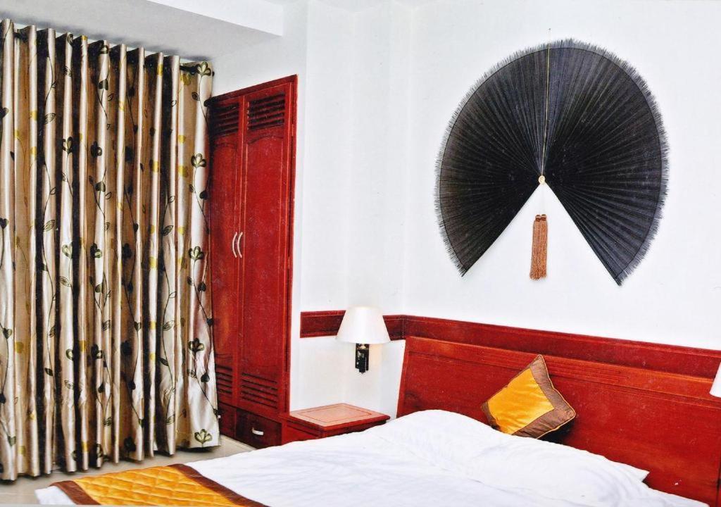 הו צ'י מין סיטי Hoang Thanh Thuy Airport Hotel 1 - Gan Am Thuc Dem Cho Hoang Hoa Tham מראה חיצוני תמונה