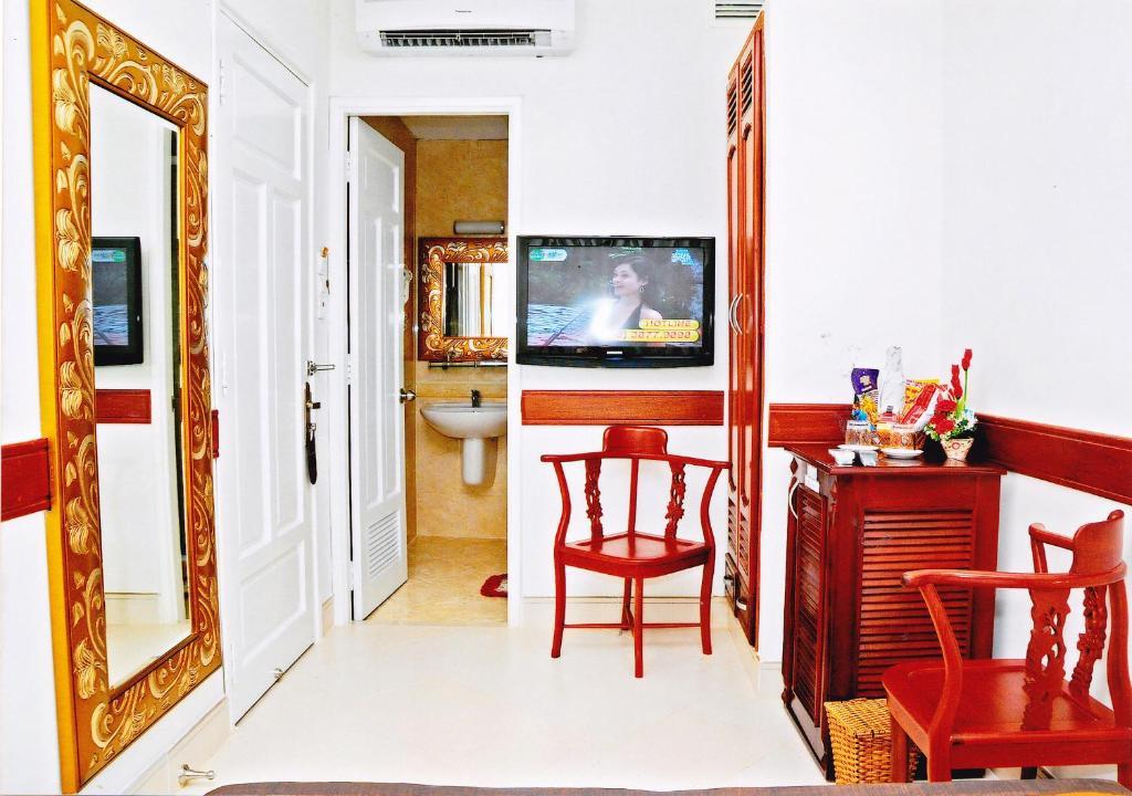הו צ'י מין סיטי Hoang Thanh Thuy Airport Hotel 1 - Gan Am Thuc Dem Cho Hoang Hoa Tham מראה חיצוני תמונה