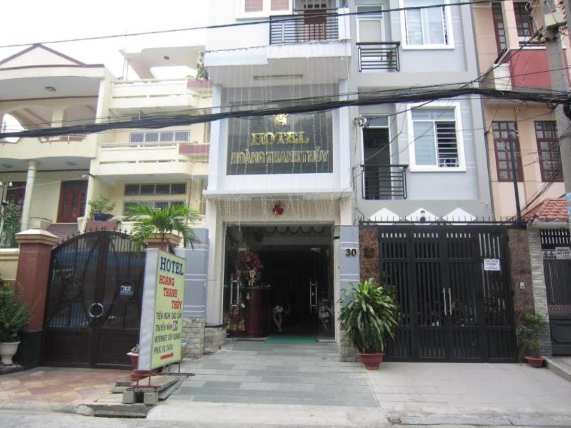 הו צ'י מין סיטי Hoang Thanh Thuy Airport Hotel 1 - Gan Am Thuc Dem Cho Hoang Hoa Tham מראה חיצוני תמונה