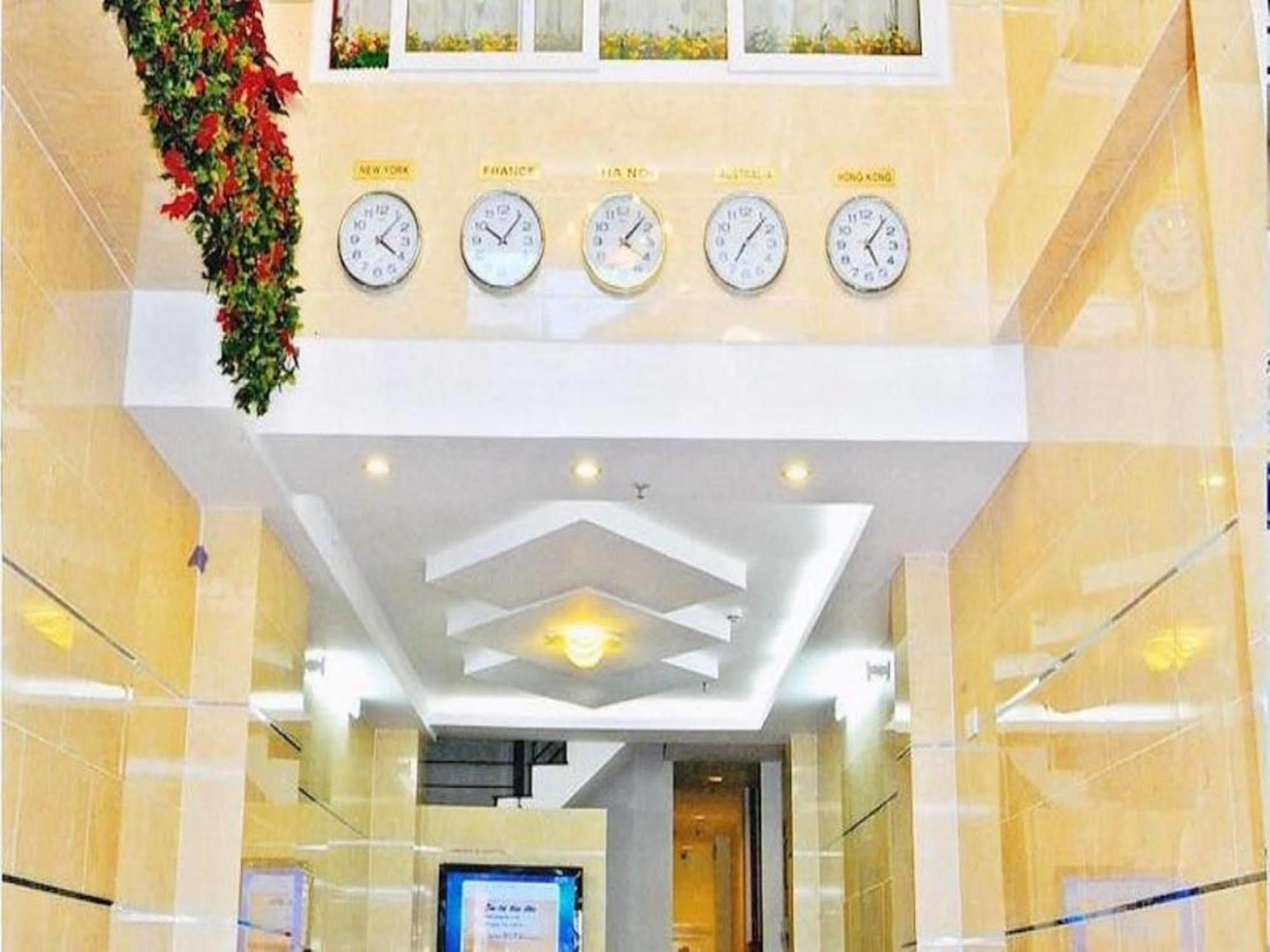 הו צ'י מין סיטי Hoang Thanh Thuy Airport Hotel 1 - Gan Am Thuc Dem Cho Hoang Hoa Tham מראה חיצוני תמונה
