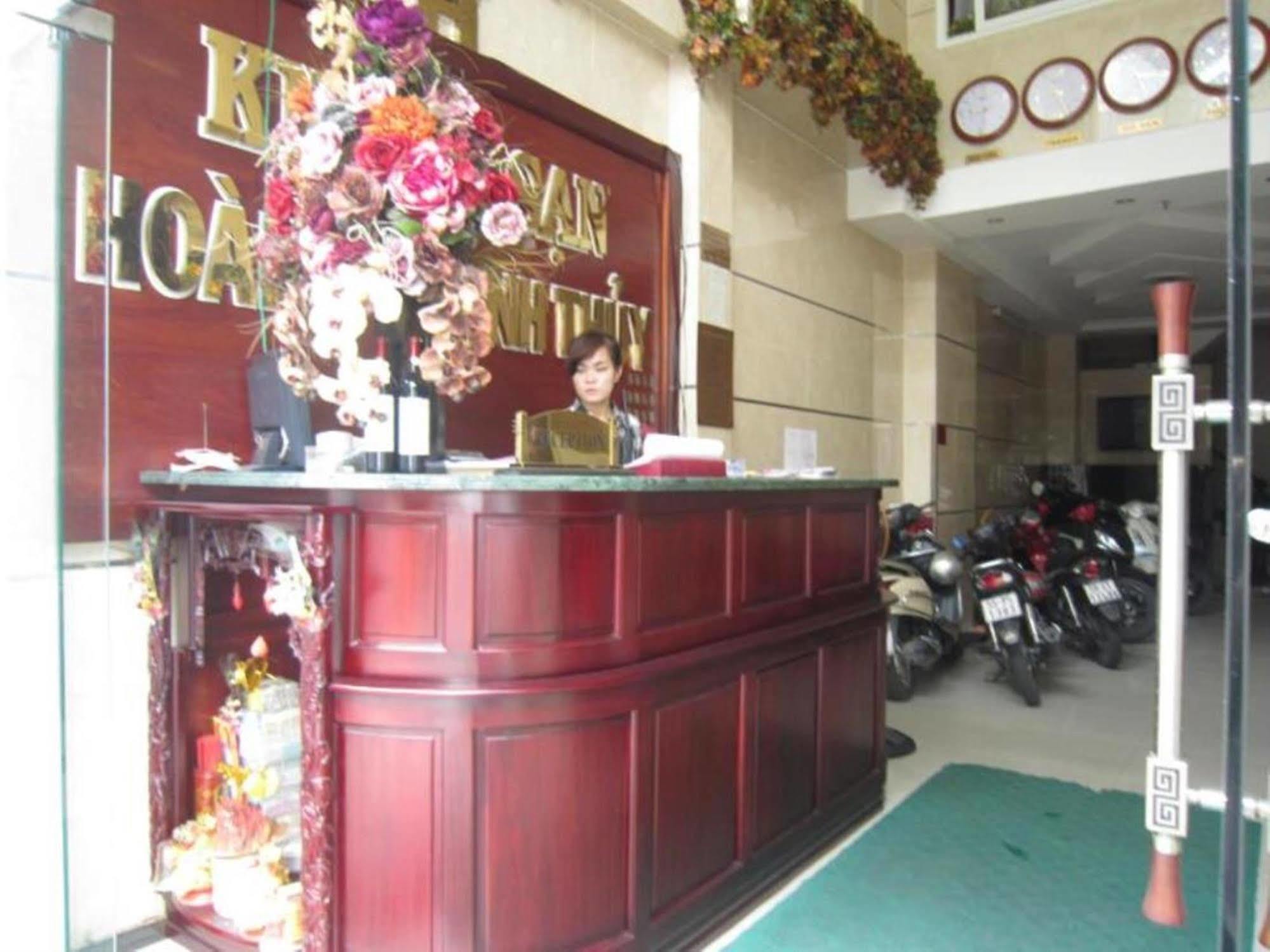 הו צ'י מין סיטי Hoang Thanh Thuy Airport Hotel 1 - Gan Am Thuc Dem Cho Hoang Hoa Tham מראה חיצוני תמונה