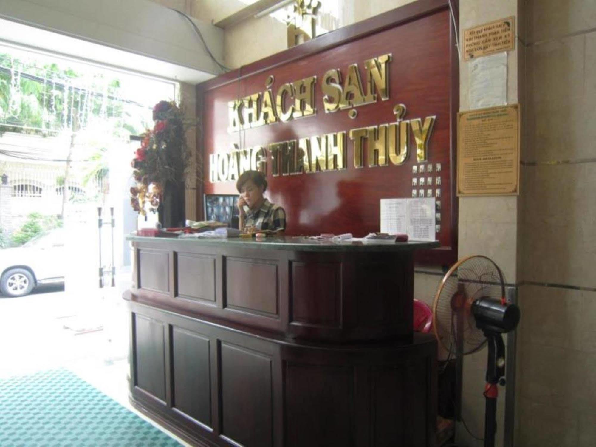 הו צ'י מין סיטי Hoang Thanh Thuy Airport Hotel 1 - Gan Am Thuc Dem Cho Hoang Hoa Tham מראה חיצוני תמונה