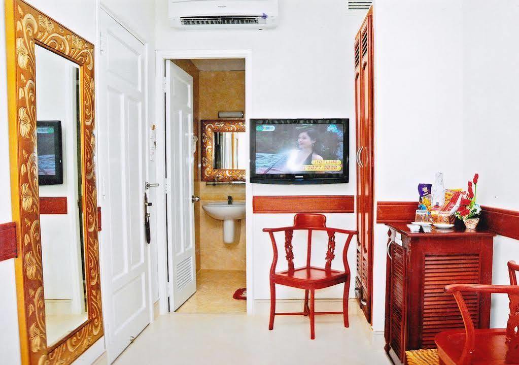 הו צ'י מין סיטי Hoang Thanh Thuy Airport Hotel 1 - Gan Am Thuc Dem Cho Hoang Hoa Tham מראה חיצוני תמונה